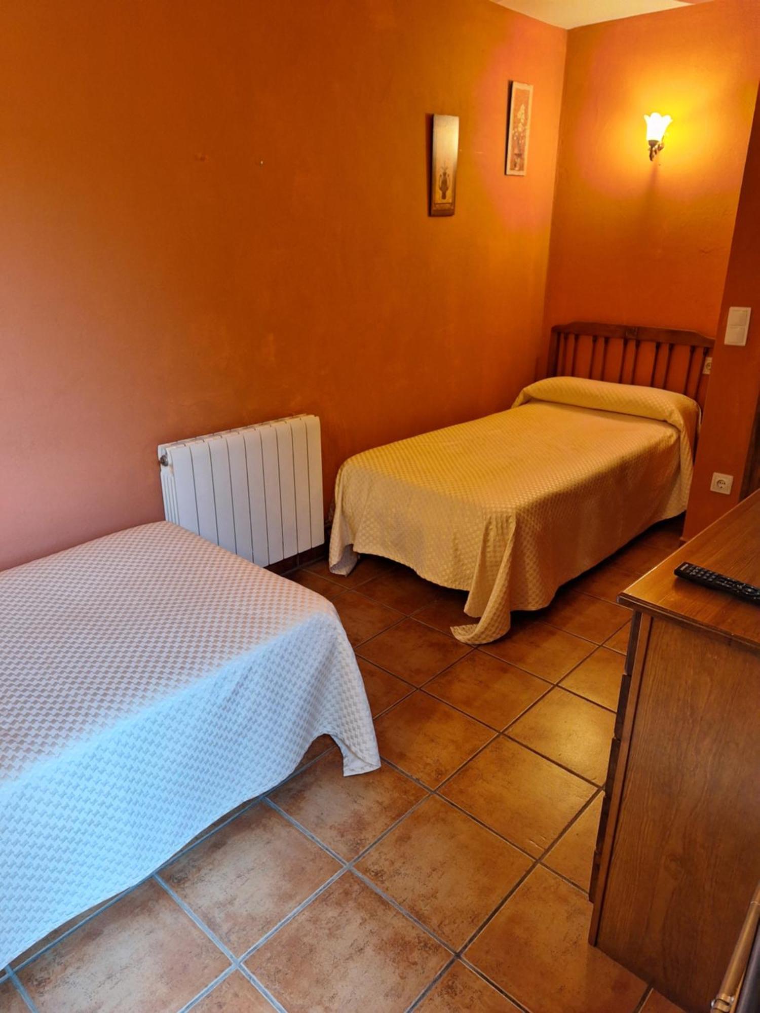 Hotel Rural Valle Del Tuejar Taranilla Eksteriør bilde