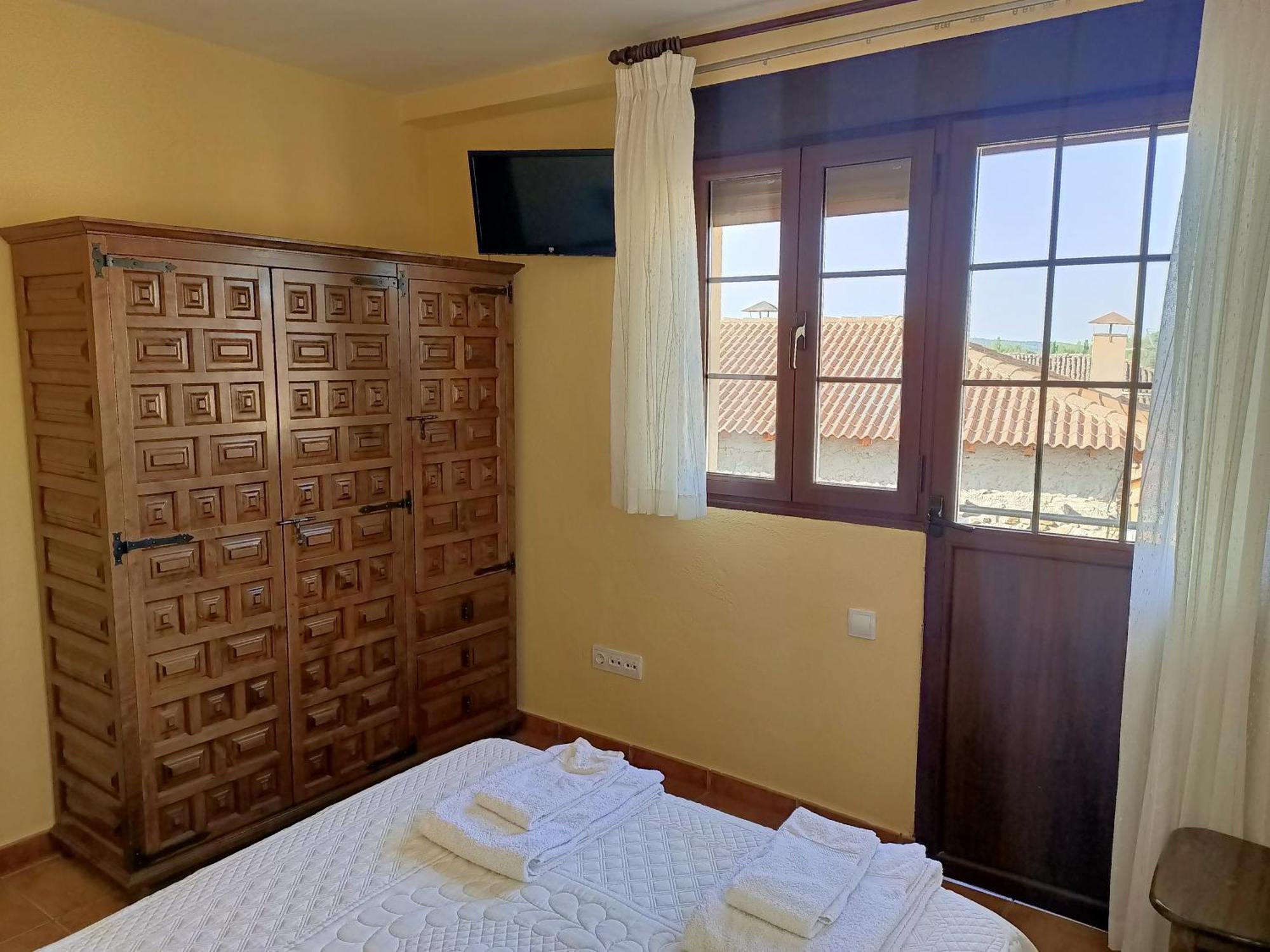 Hotel Rural Valle Del Tuejar Taranilla Eksteriør bilde